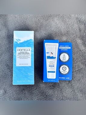 NWT K-beauty Mini Travel Size Bundle  Skin1004 Moisturizer + Round Lab Sunscreen